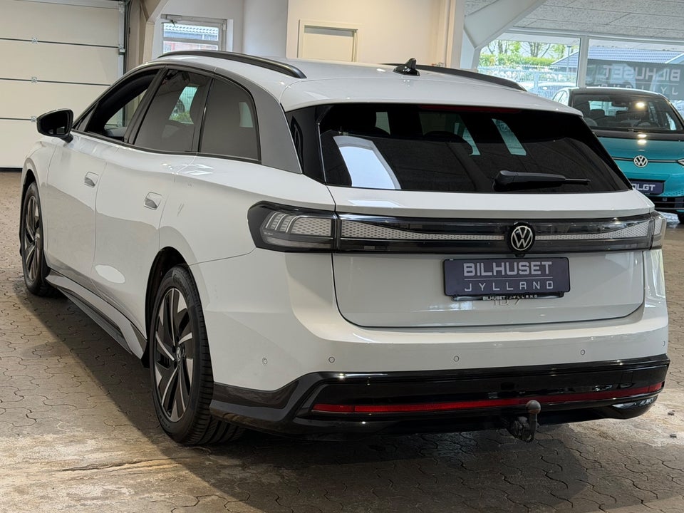 VW ID.7 77 Pro Tourer 5d