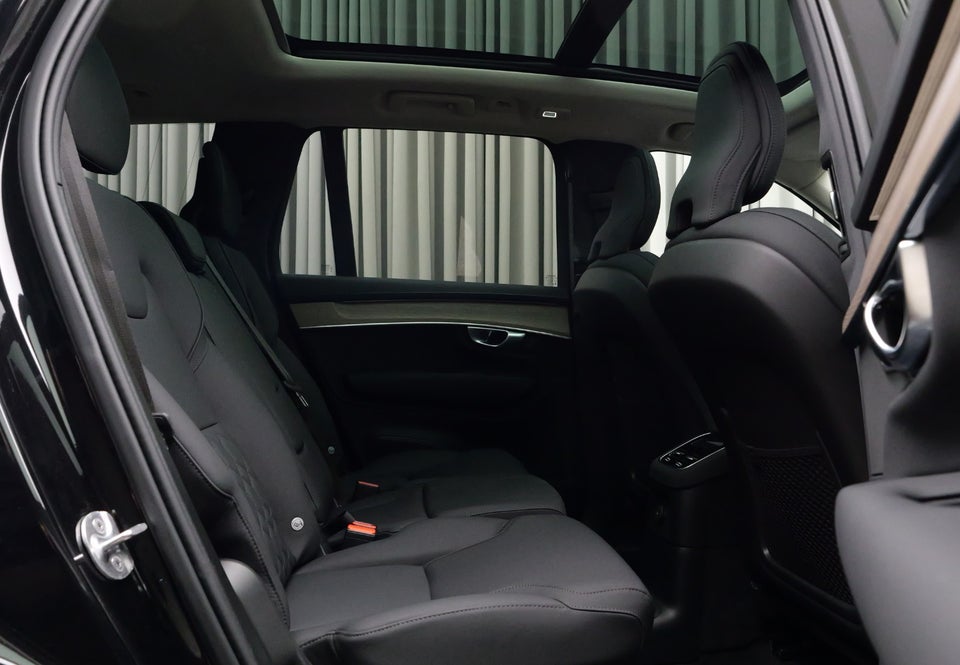 Volvo XC90 2,0 T8 ReCharge Ultra Dark aut. AWD 7prs 5d