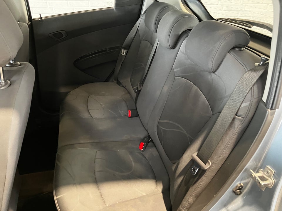 Chevrolet Spark 1,0 LS 5d