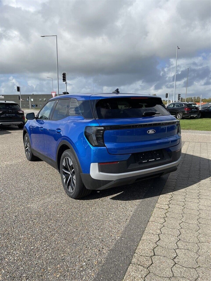 Ford Explorer 82 Select Extended Range 5d