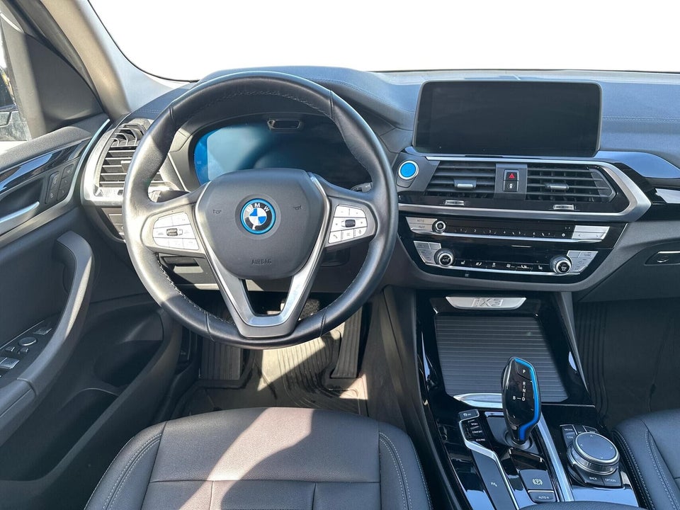 BMW iX3 Charged 5d
