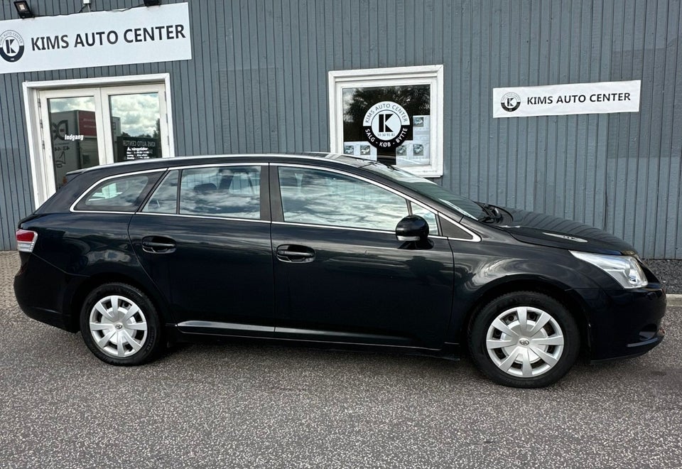 Toyota Avensis 2,0 D-4D T3 stc. 5d