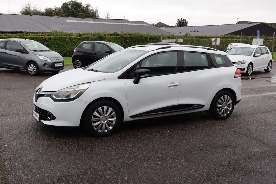 Renault Clio IV 0,9 TCe 90 Expression Sport Tourer 5d