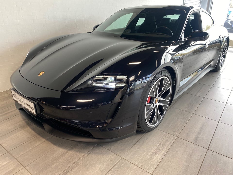Porsche Taycan 4S Performance+ 4d