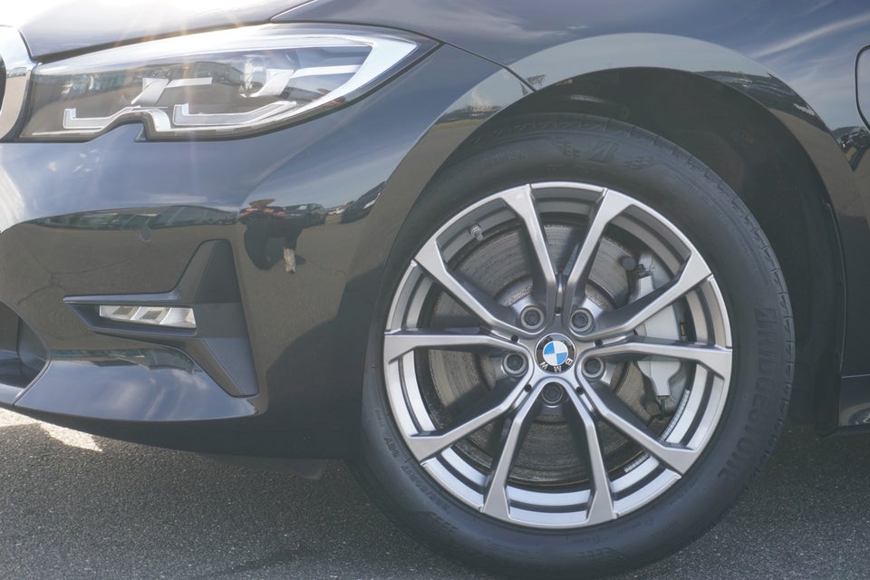 BMW 330e 2,0 Touring Sport Line aut. 5d