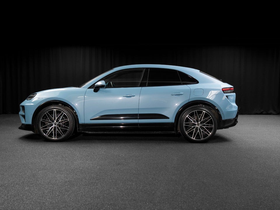 Porsche Macan Turbo 5d