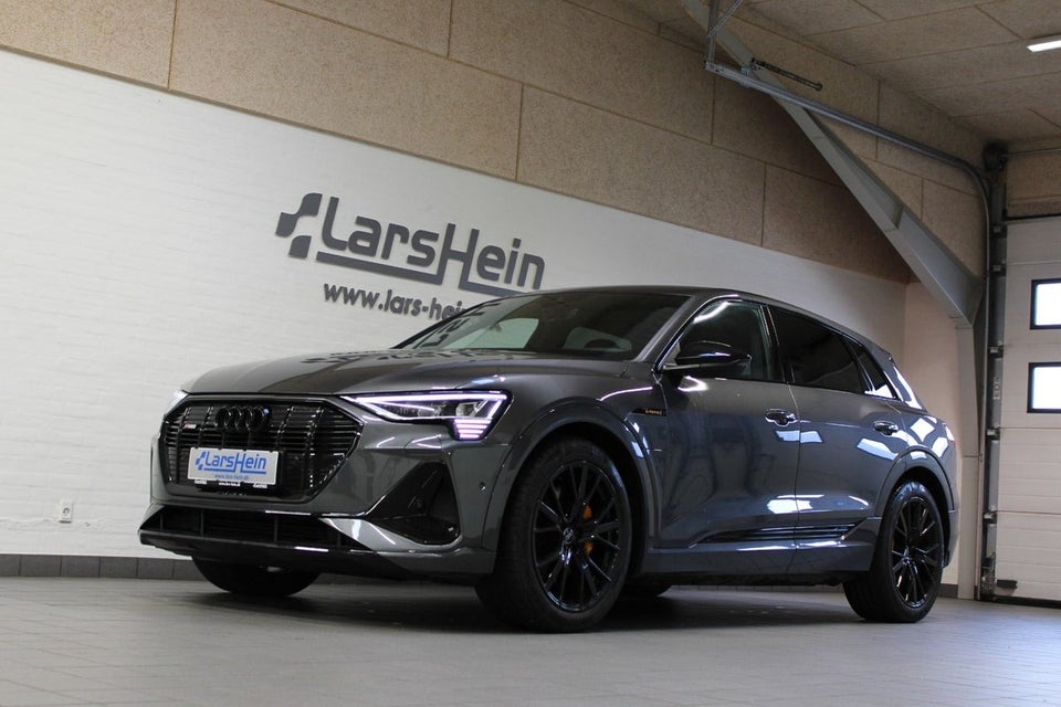 Audi e-tron 55 S-line quattro 5d