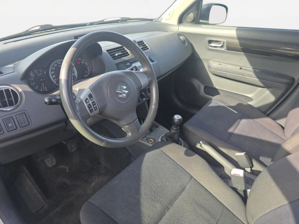 Suzuki Swift 1,3 GLS 5d