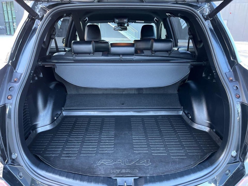 Toyota RAV4 2,5 Hybrid H3+ MDS 5d