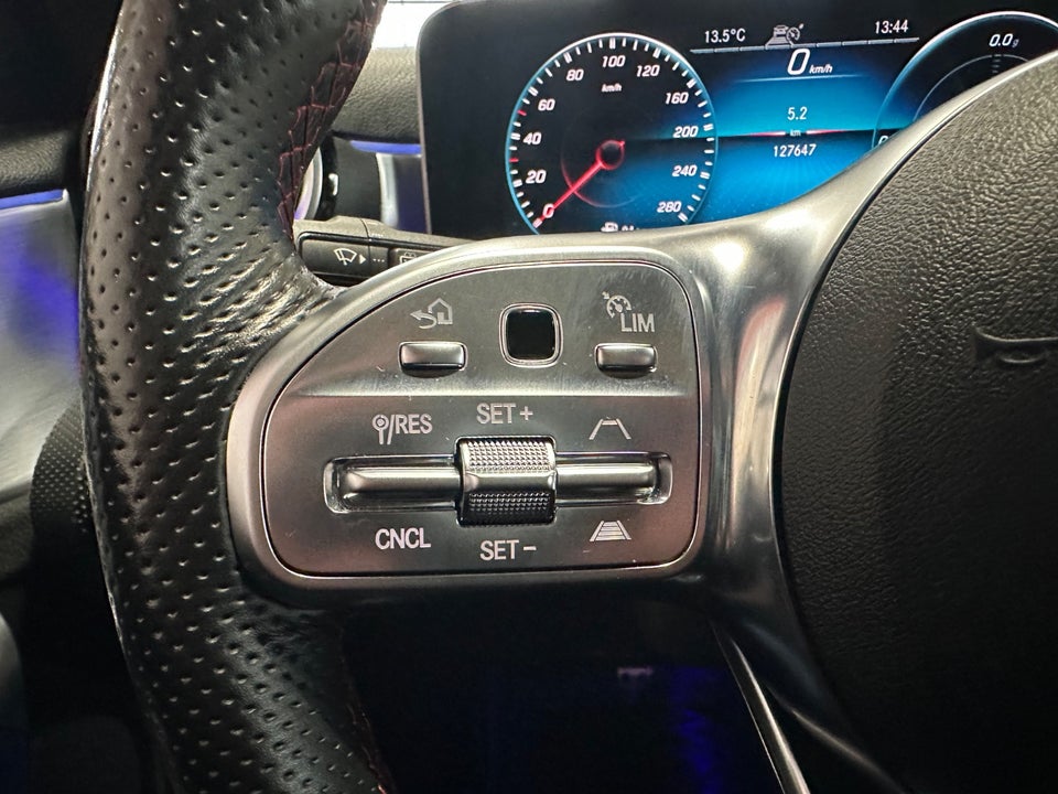 Mercedes A220 2,0 AMG Night Edition aut. 4Matic Van 5d