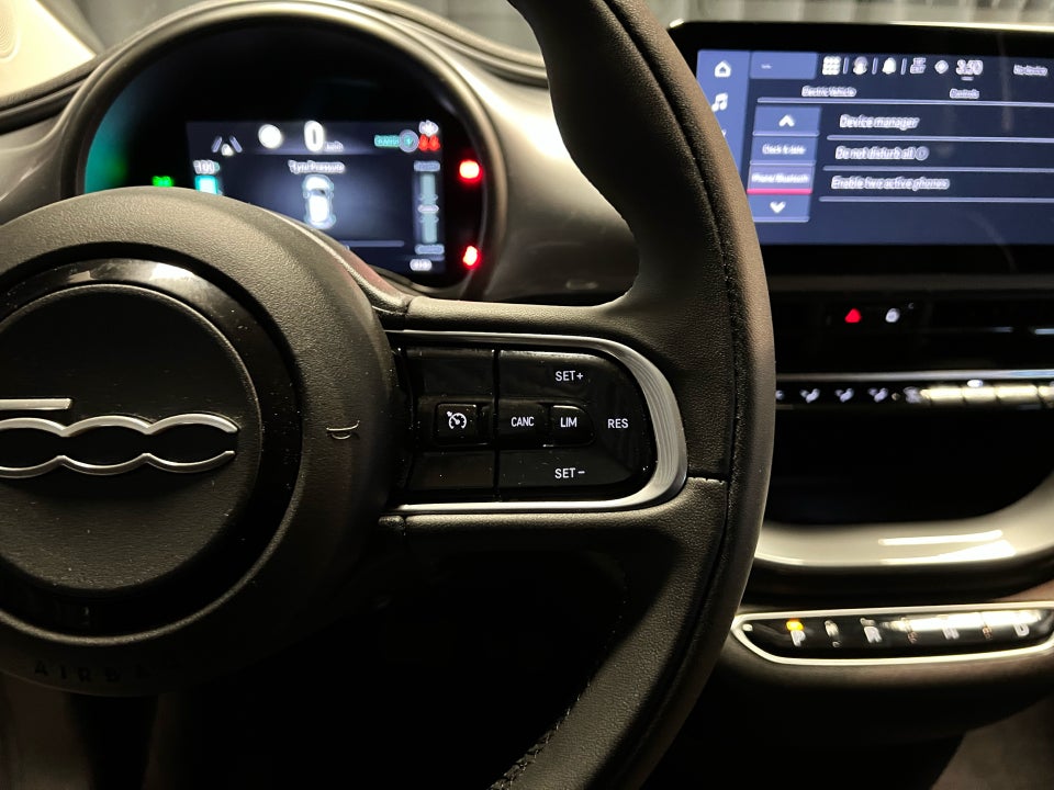 Fiat 500e 42 Icon 3d