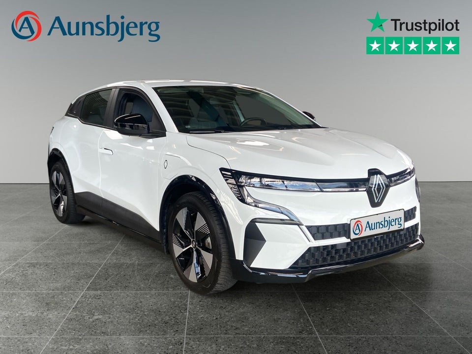 Renault Megane E-Tech 40 Equilibre 5d