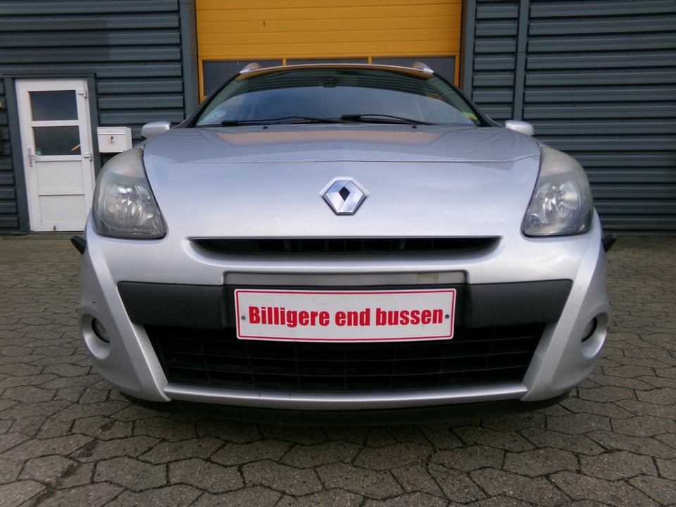 Renault Clio III 1,2 16V Authentique Sport Tourer 5d