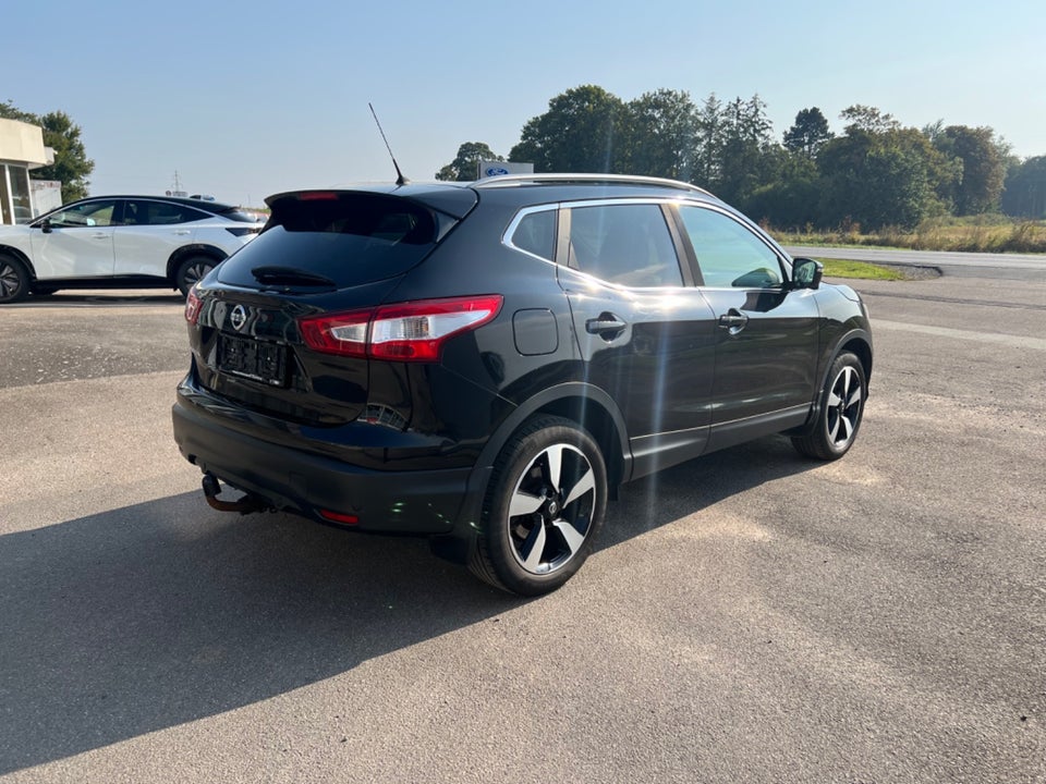 Nissan Qashqai 1,5 dCi 110 N-Vision 5d