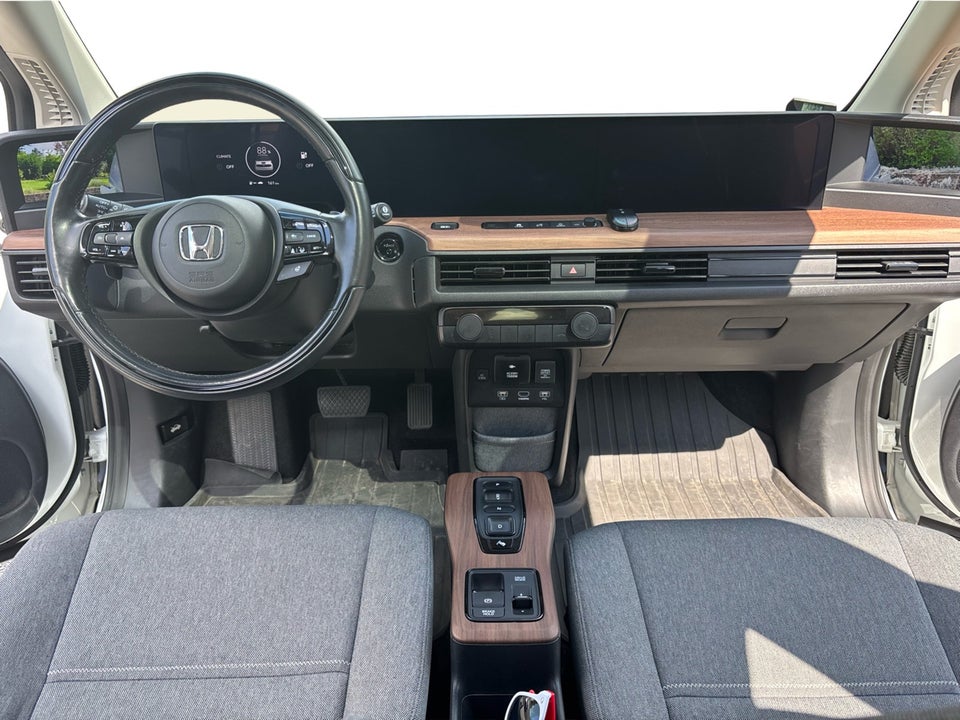 Honda e Advance 5d