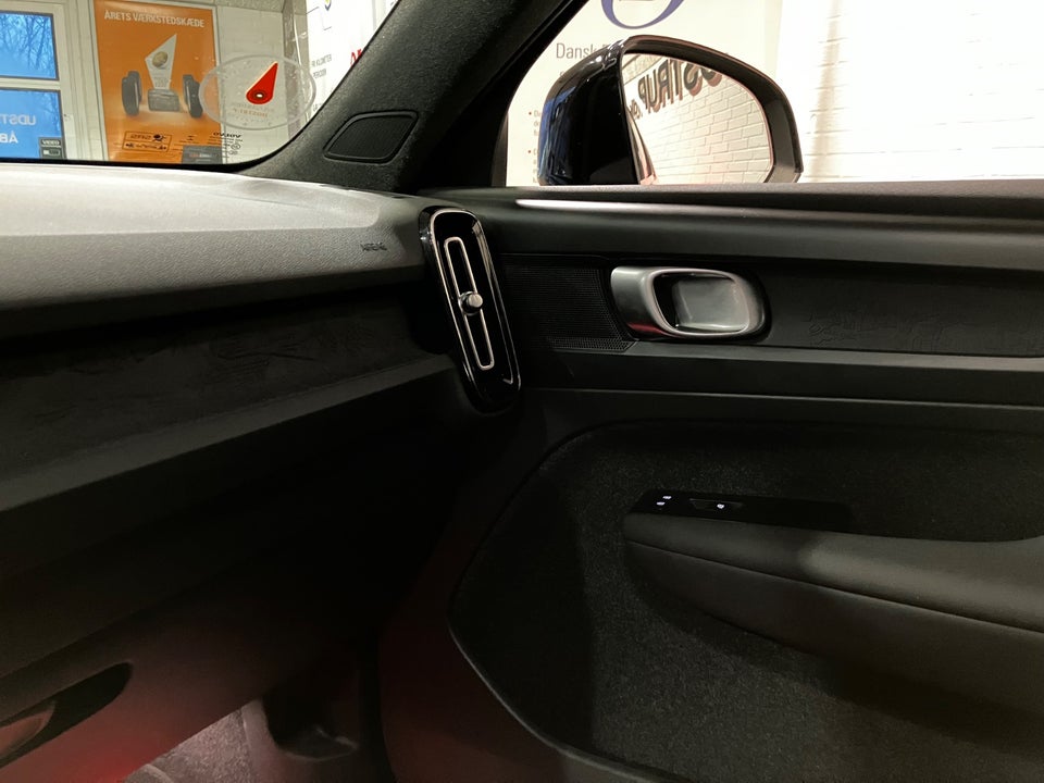 Volvo XC40 P6 ReCharge Core 5d