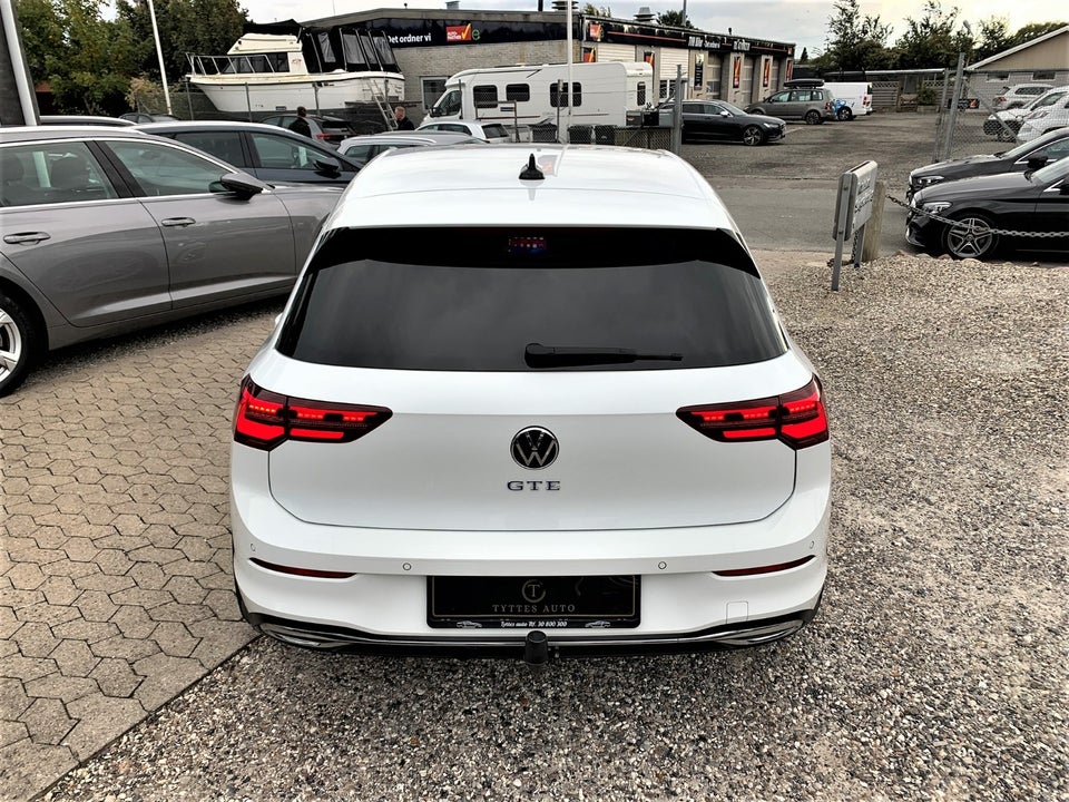 VW Golf VIII 1,4 GTE DSG 5d