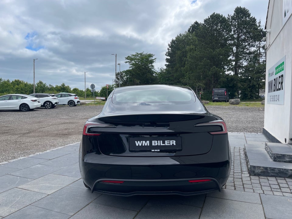 Tesla Model 3 RWD 4d