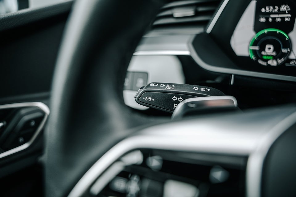 Audi Q8 e-tron 50 Advanced quattro 5d