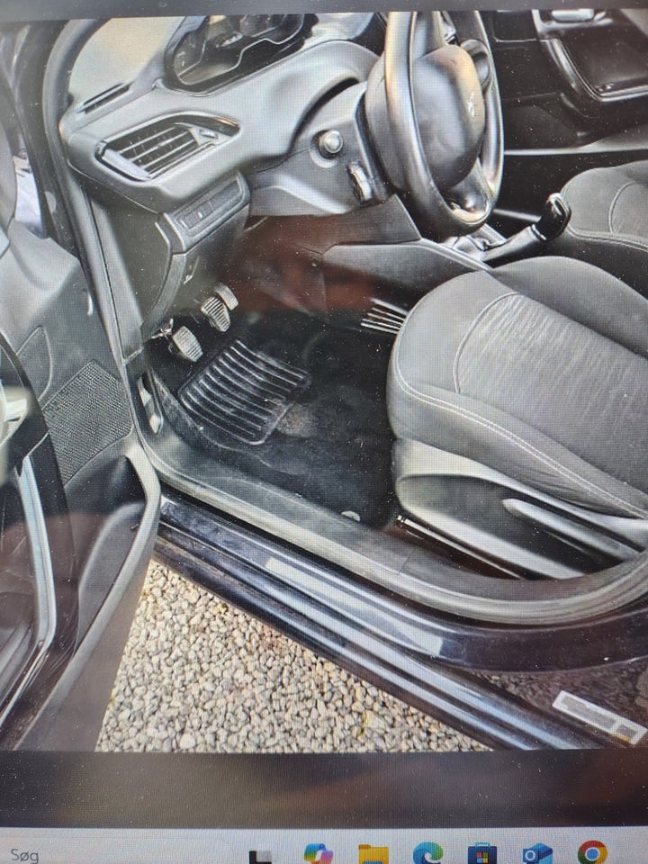 Peugeot 208 1,0 VTi Access 5d