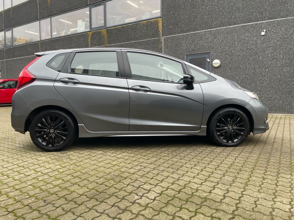 Honda Jazz 1,5 i-VTEC Dynamic 5d