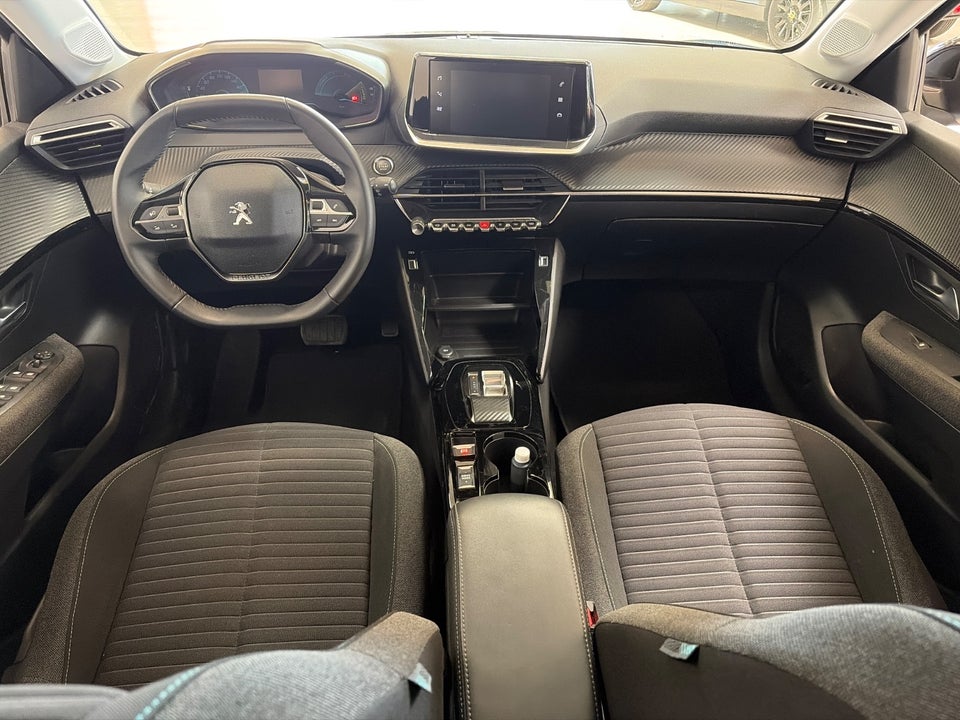 Peugeot e-208 50 Style 5d