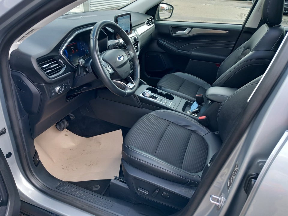 Ford Kuga 2,5 PHEV Titanium X CVT 5d