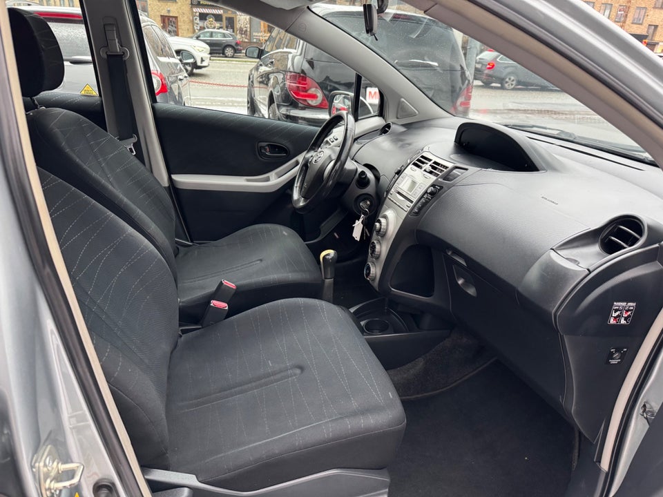 Toyota Yaris 1,0 Luna 5d