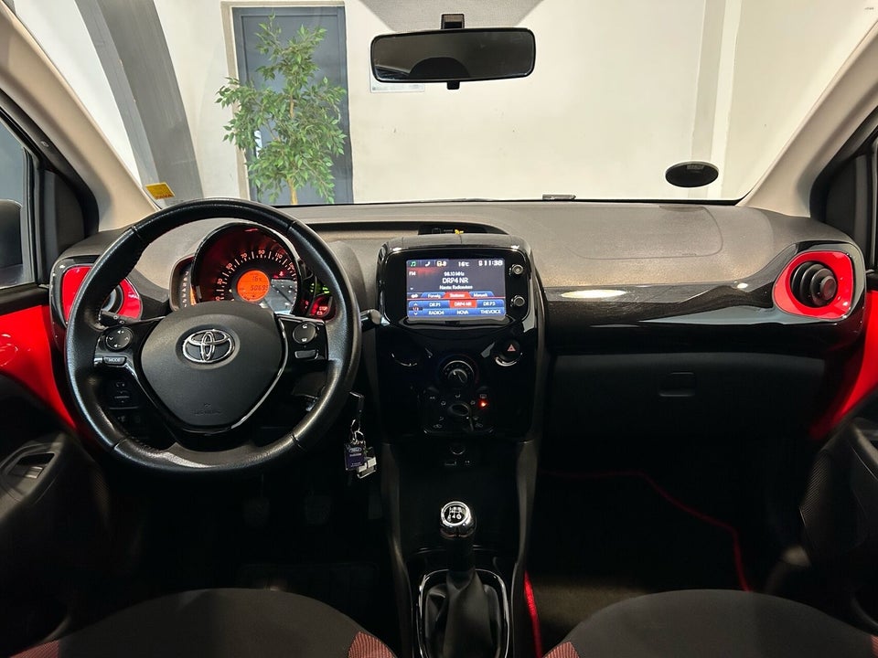 Toyota Aygo 1,0 VVT-i x-cite 5d