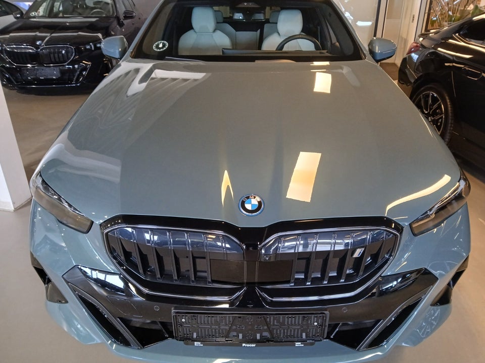 BMW i5 eDrive40 Touring M-Sport Pro 5d