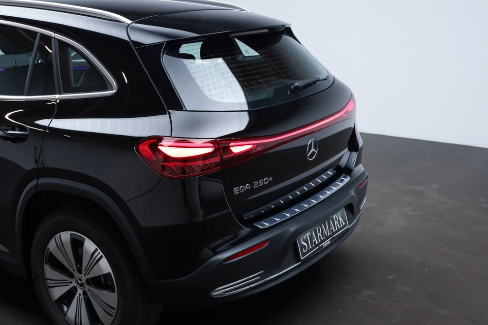 Mercedes EQA250+ Progressive 5d