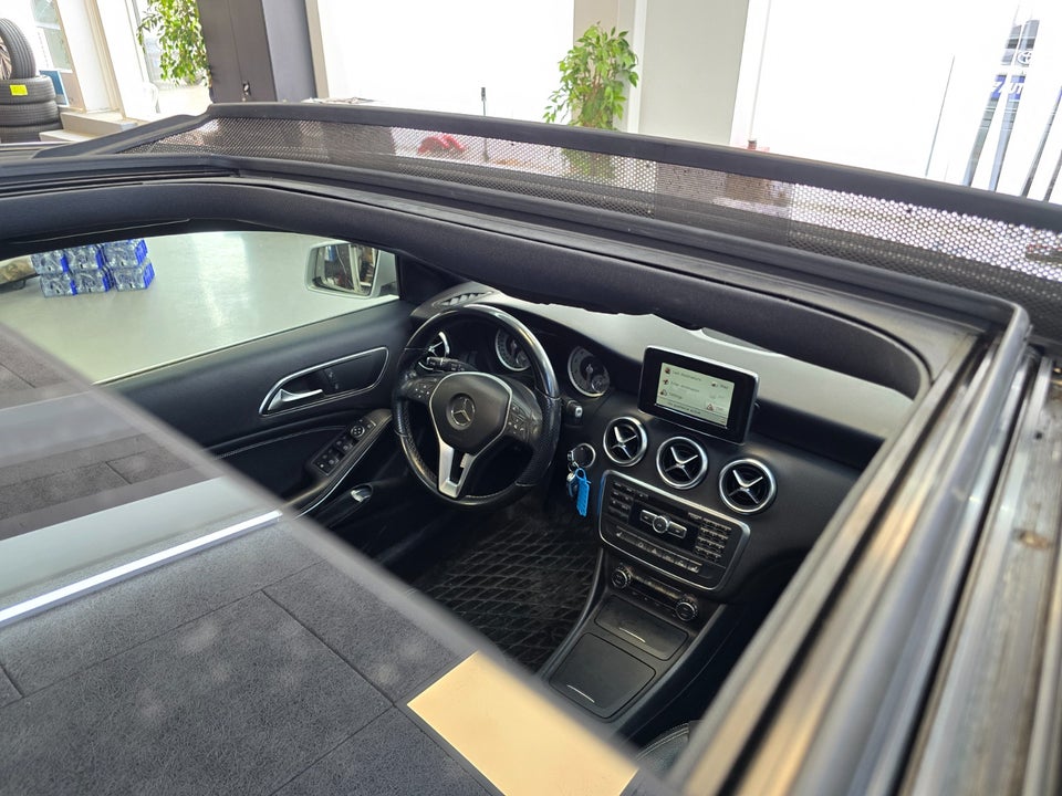 Mercedes A180 1,6 Urban aut. 5d