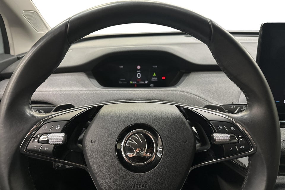 Skoda Enyaq 60 iV Loft 5d