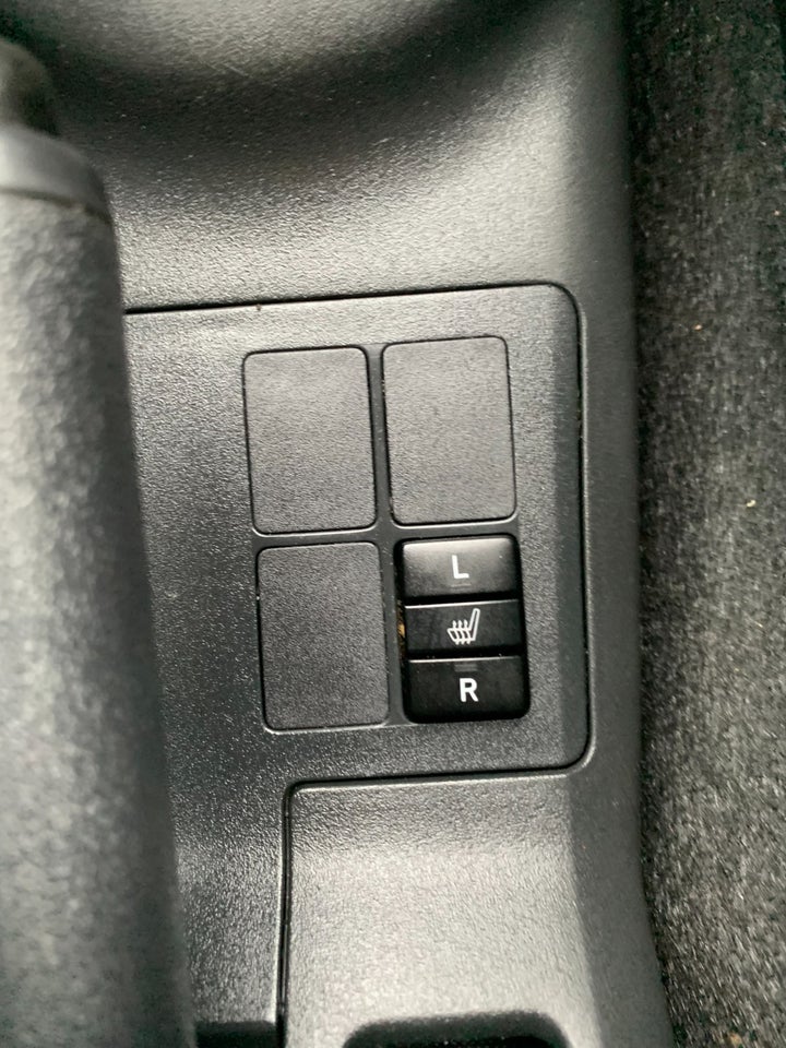 Toyota Yaris 1,3 Luna 5d