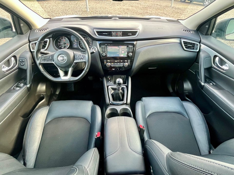 Nissan Qashqai 1,3 Dig-T 160 Tekna 5d
