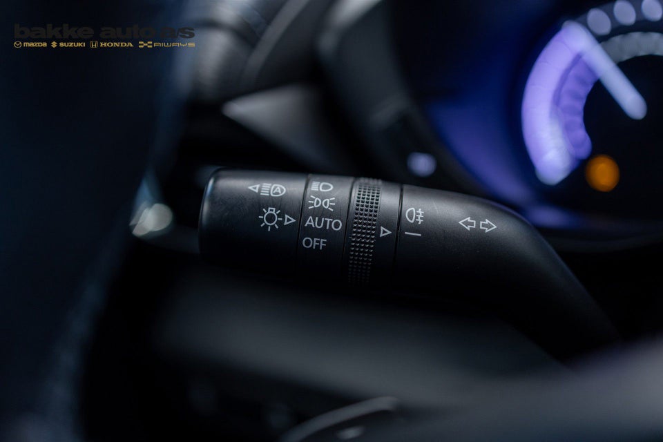 Mazda MX-30 e-SkyActiv Sky 5d