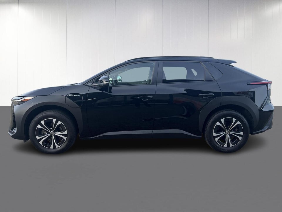 Toyota bZ4X Active 5d