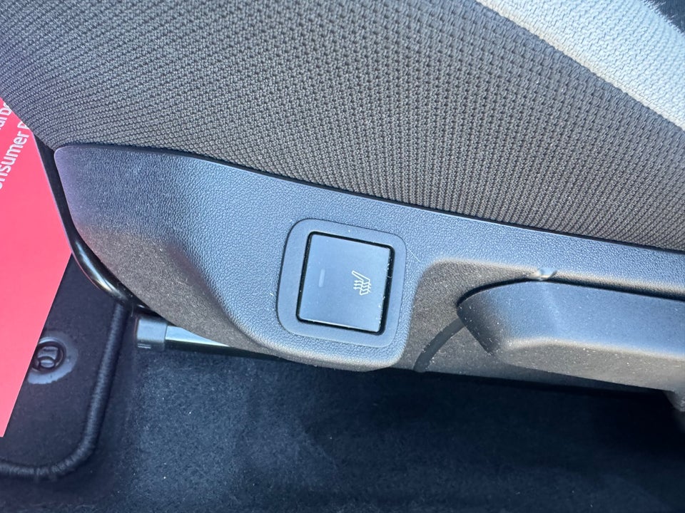 Toyota Aygo 1,0 VVT-i x-press 5d
