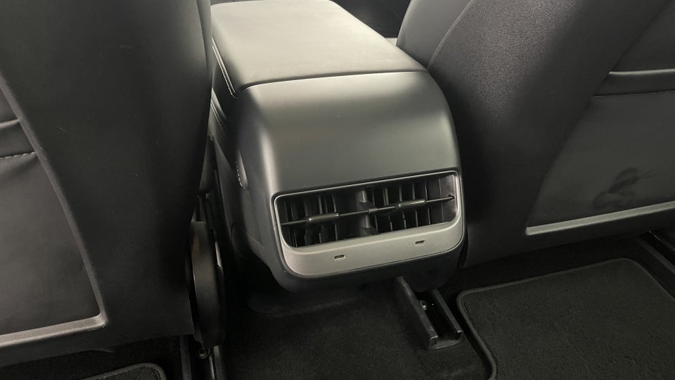 Tesla Model 3 Long Range AWD 4d