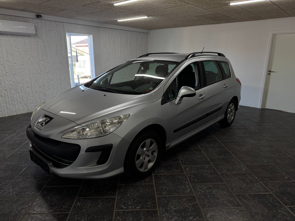 Peugeot 308 1,6 HDi 90 Comfort+ stc. 5d