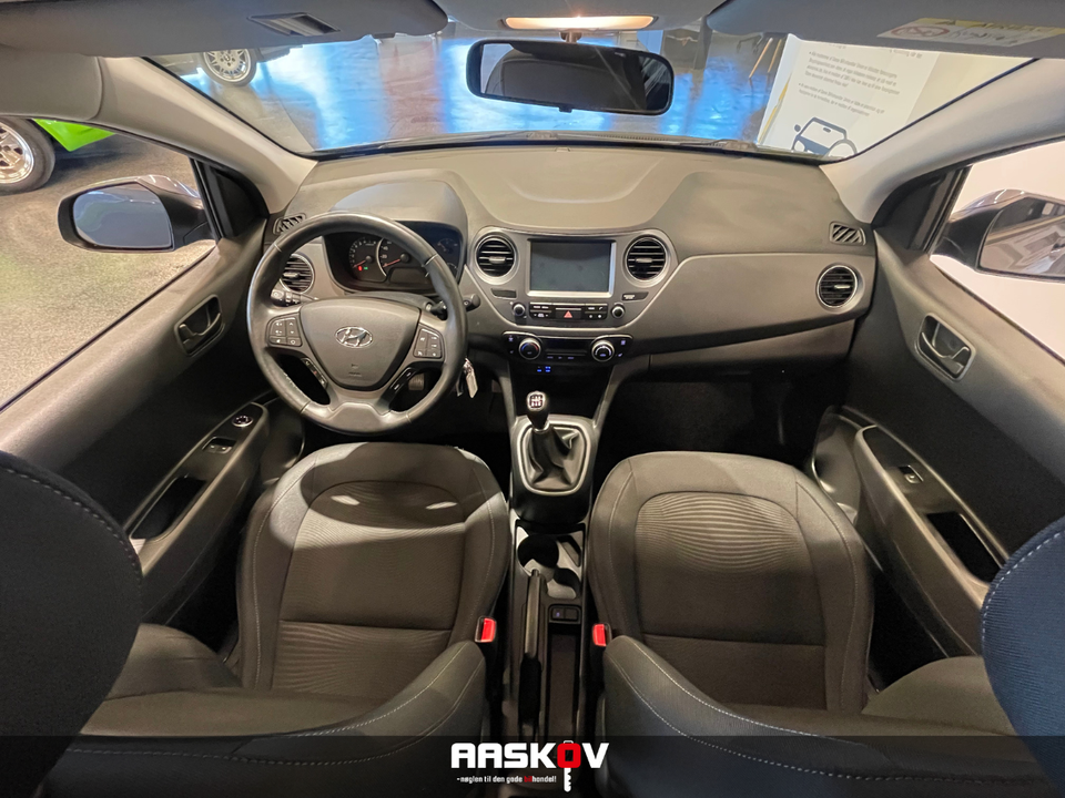 Hyundai i10 1,0 Spring Deluxe 5d