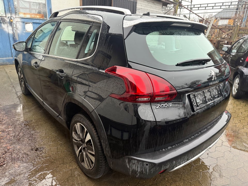Peugeot 2008 1,2 VTi 82 Allure 5d