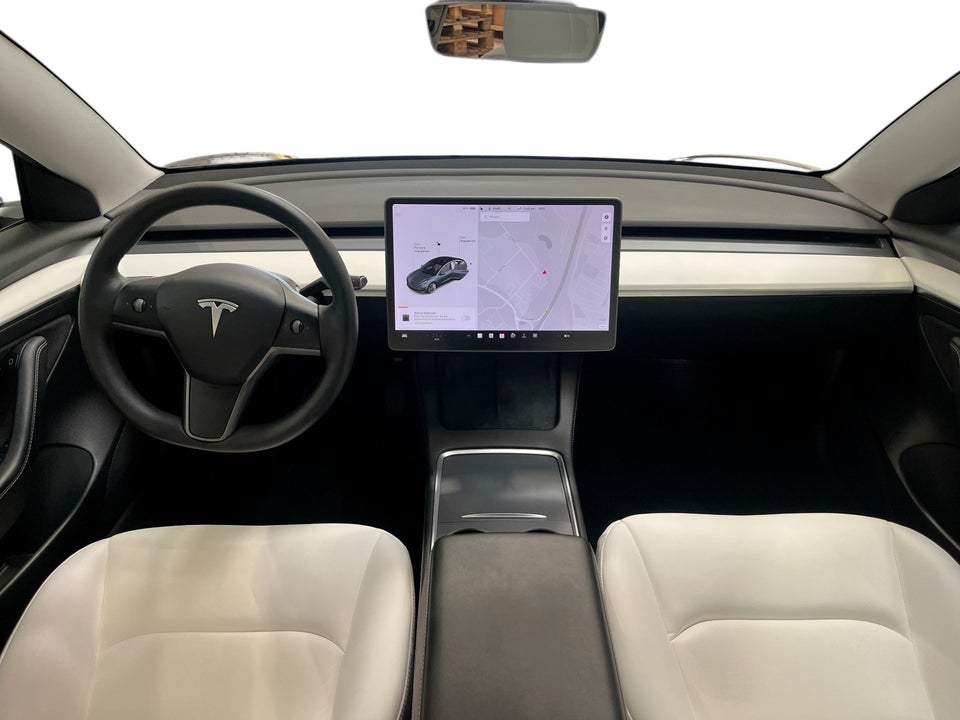 Tesla Model 3 Long Range AWD 4d