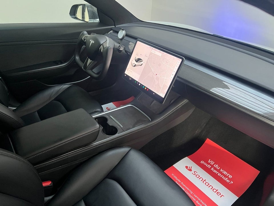 Tesla Model 3 Standard Range+ RWD 4d