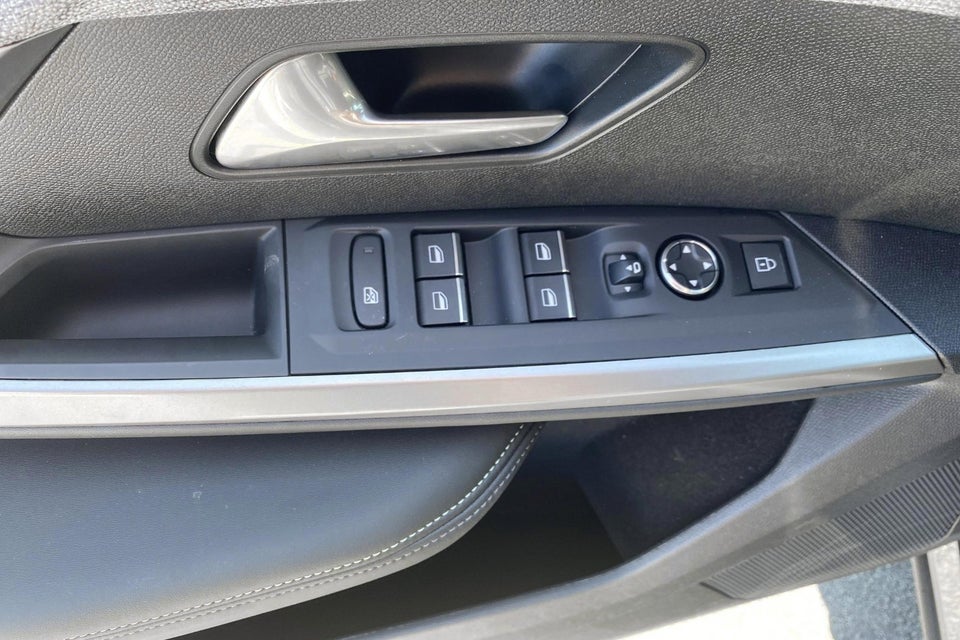Peugeot e-5008 77 GT Pack 7prs 5d