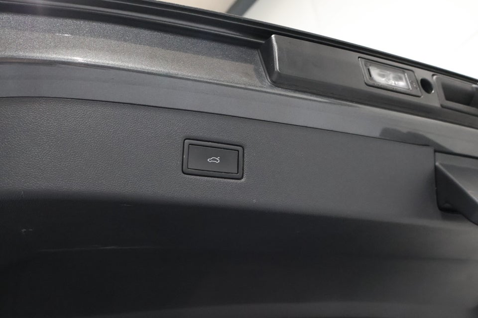 Ford Explorer 77 Select Extended Range 5d