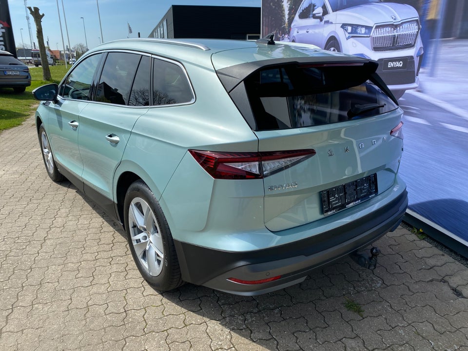 Skoda Enyaq 60 iV Plus 5d