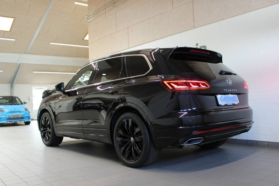 VW Touareg 3,0 TDi 286 R-line aut. 4Motion Van 5d