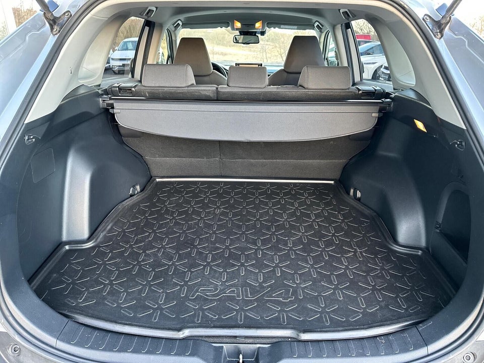 Toyota RAV4 2,5 Hybrid H3 Style MDS 5d