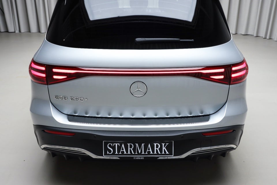 Mercedes EQB250+ AMG Premium 5d